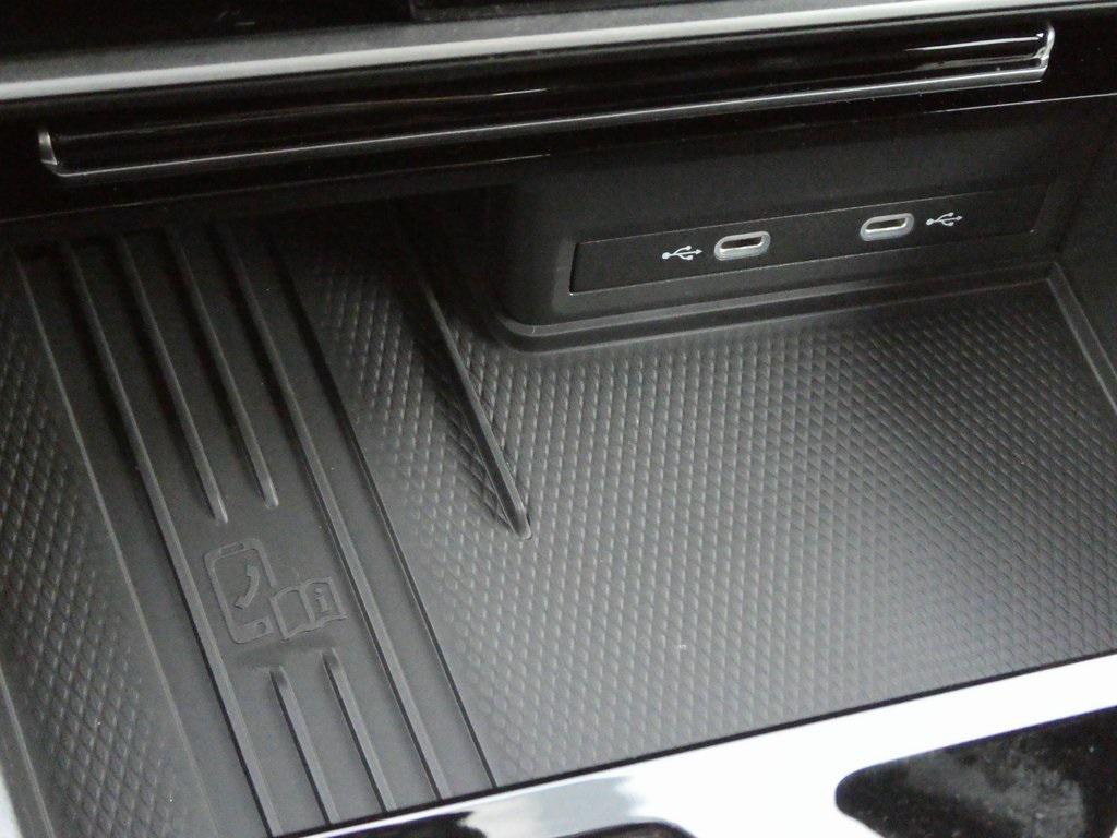 new 2025 Volkswagen Atlas Cross Sport car, priced at $43,276