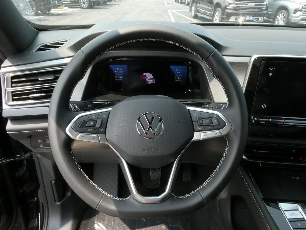 new 2025 Volkswagen Atlas Cross Sport car, priced at $43,103
