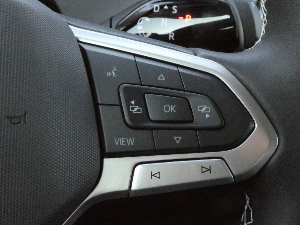 new 2025 Volkswagen Tiguan car, priced at $35,180