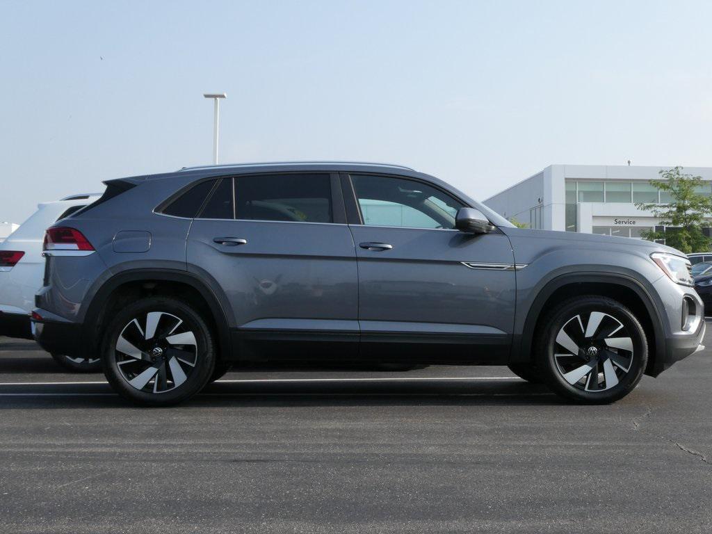 new 2025 Volkswagen Atlas Cross Sport car, priced at $41,559
