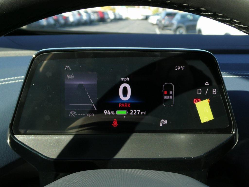 new 2025 Volkswagen ID.4 car, priced at $50,428