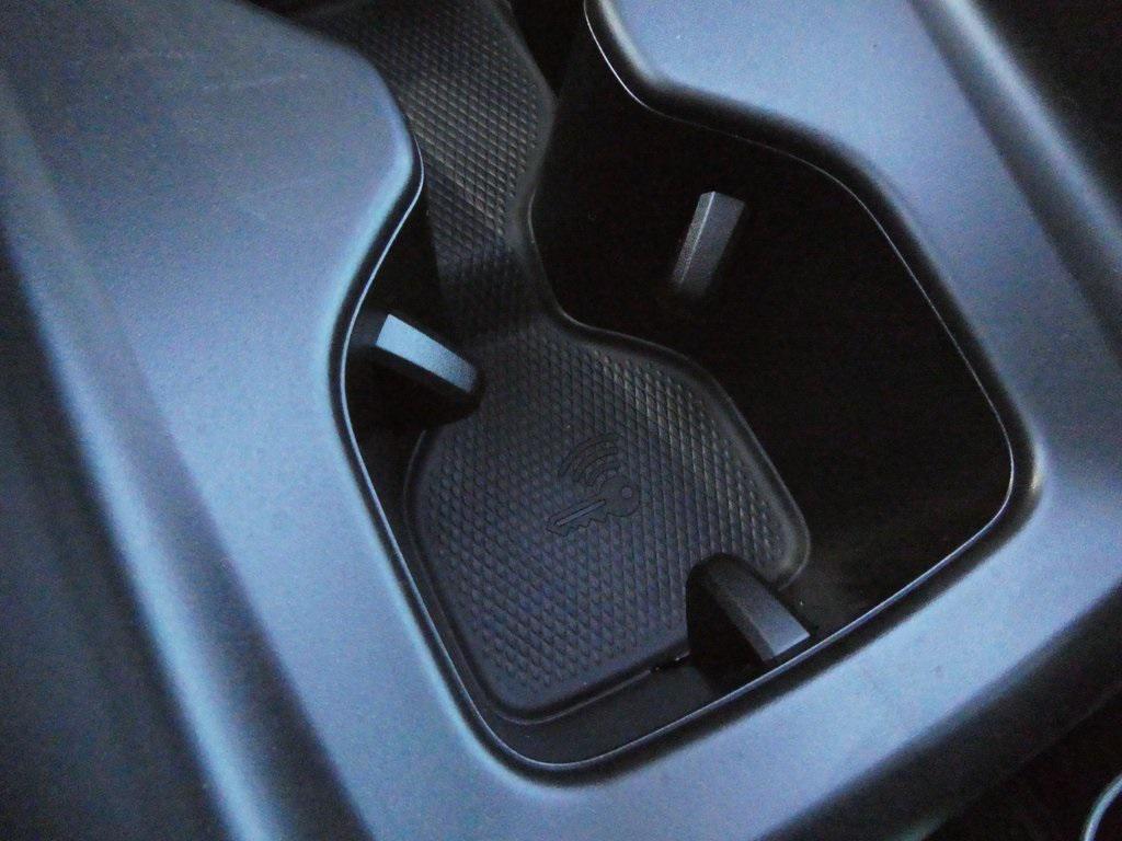 new 2025 Volkswagen ID.4 car, priced at $50,428