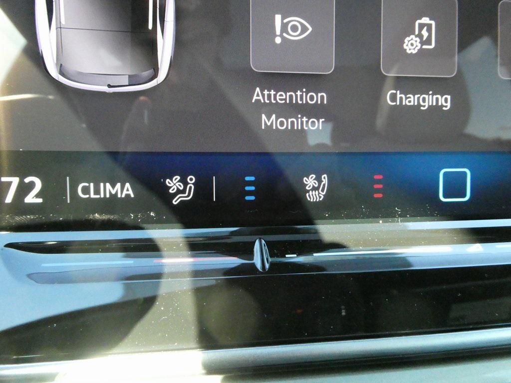 new 2025 Volkswagen ID.4 car, priced at $50,428