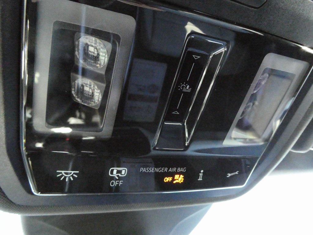 new 2025 Volkswagen ID.4 car, priced at $50,428