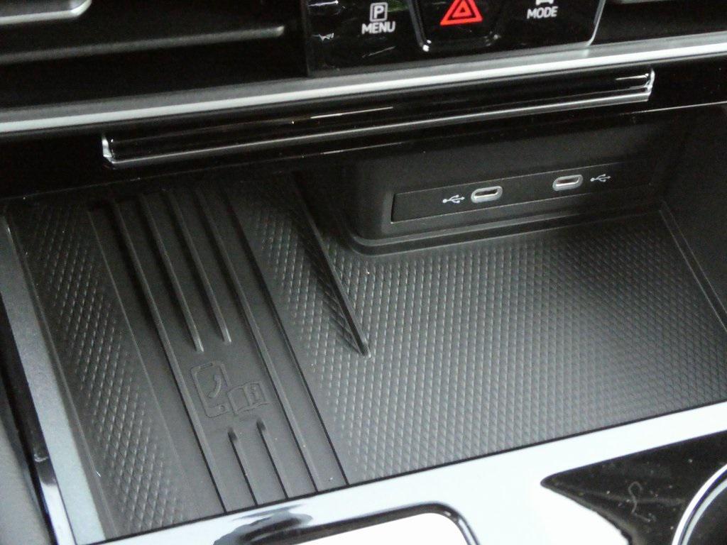 new 2025 Volkswagen Atlas car, priced at $44,077