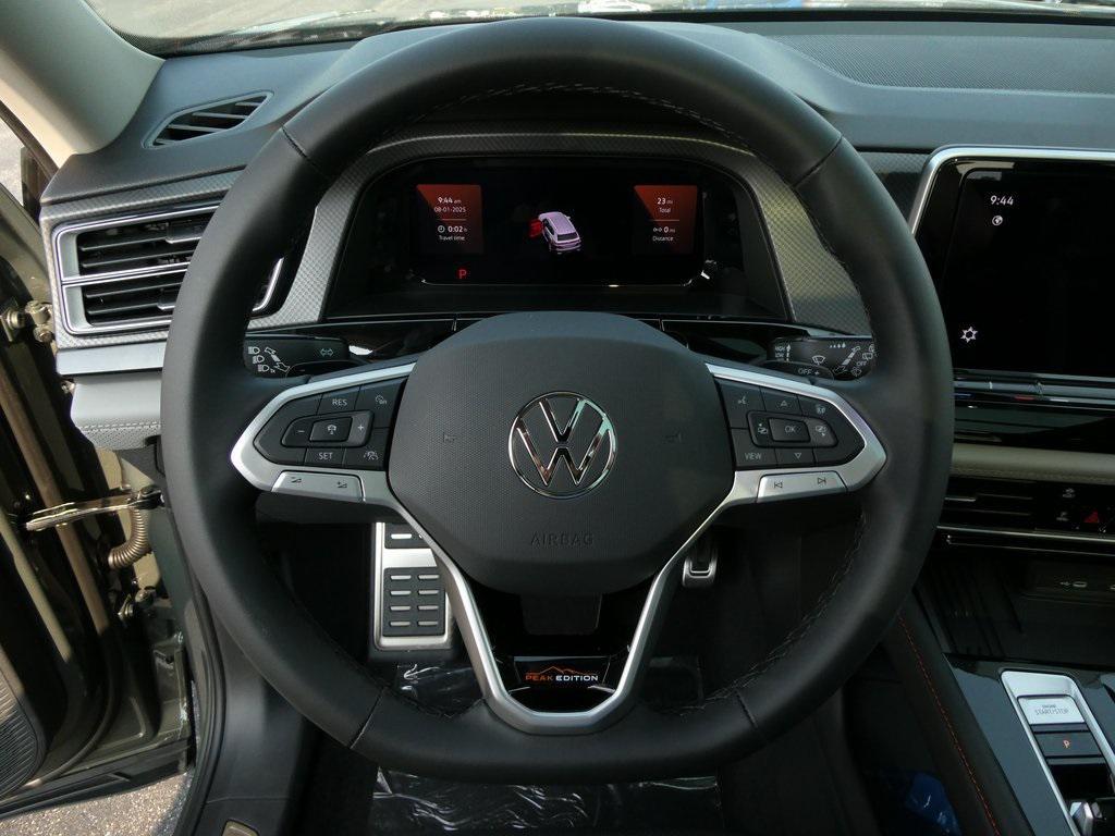 new 2025 Volkswagen Atlas car, priced at $44,077