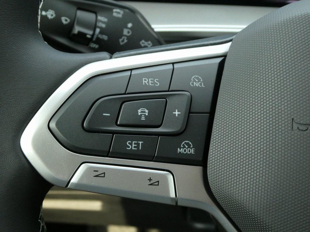 new 2025 Volkswagen Tiguan car, priced at $36,666