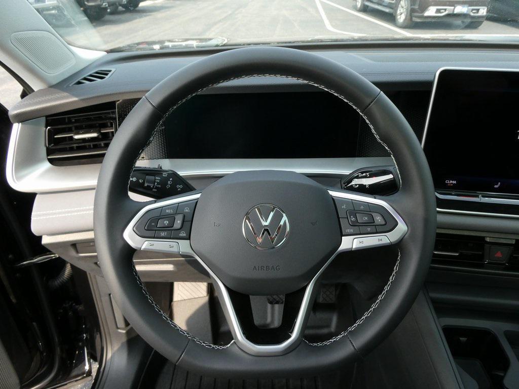 new 2025 Volkswagen Tiguan car, priced at $36,666