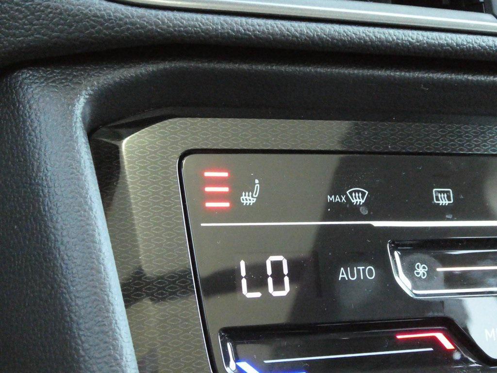new 2025 Volkswagen Taos car, priced at $33,116