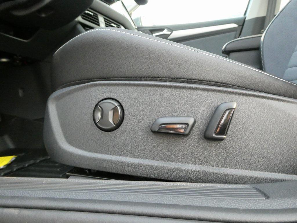new 2025 Volkswagen Jetta car, priced at $28,661