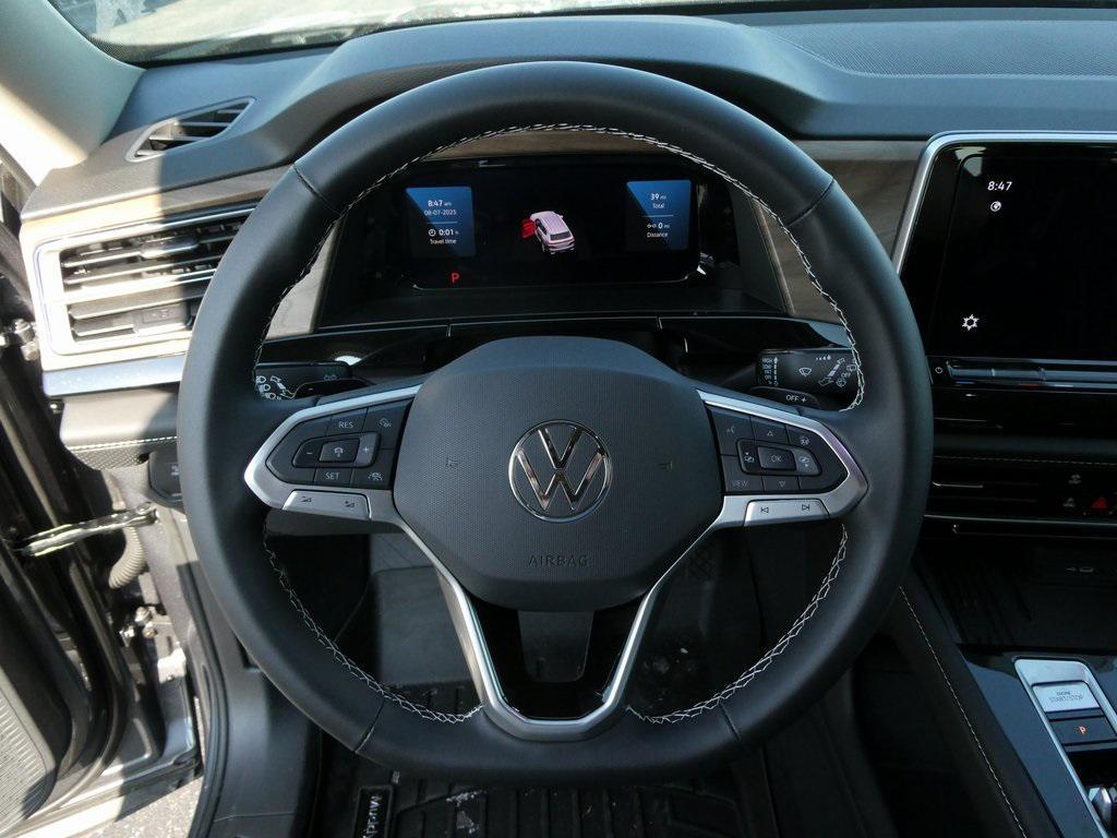 new 2025 Volkswagen Atlas car, priced at $40,672