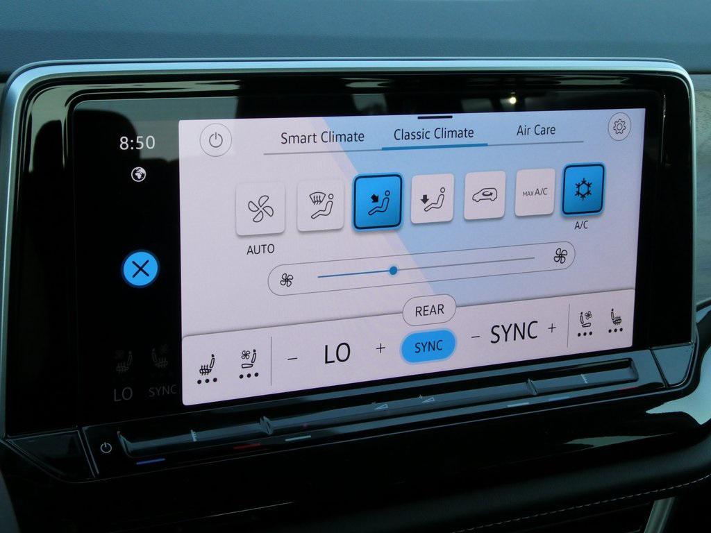 new 2025 Volkswagen Atlas car, priced at $40,672