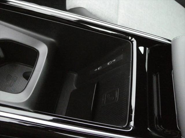 new 2025 Volkswagen ID.4 car, priced at $44,626