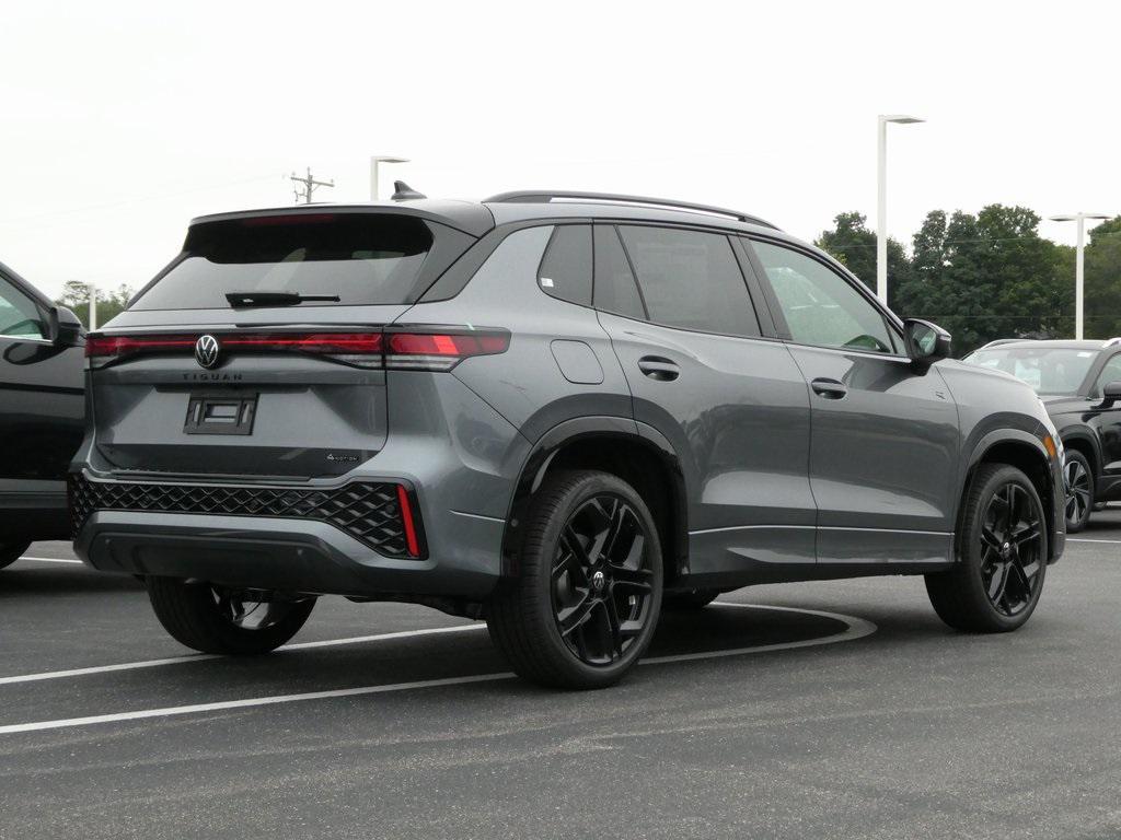 new 2025 Volkswagen Tiguan car, priced at $39,254