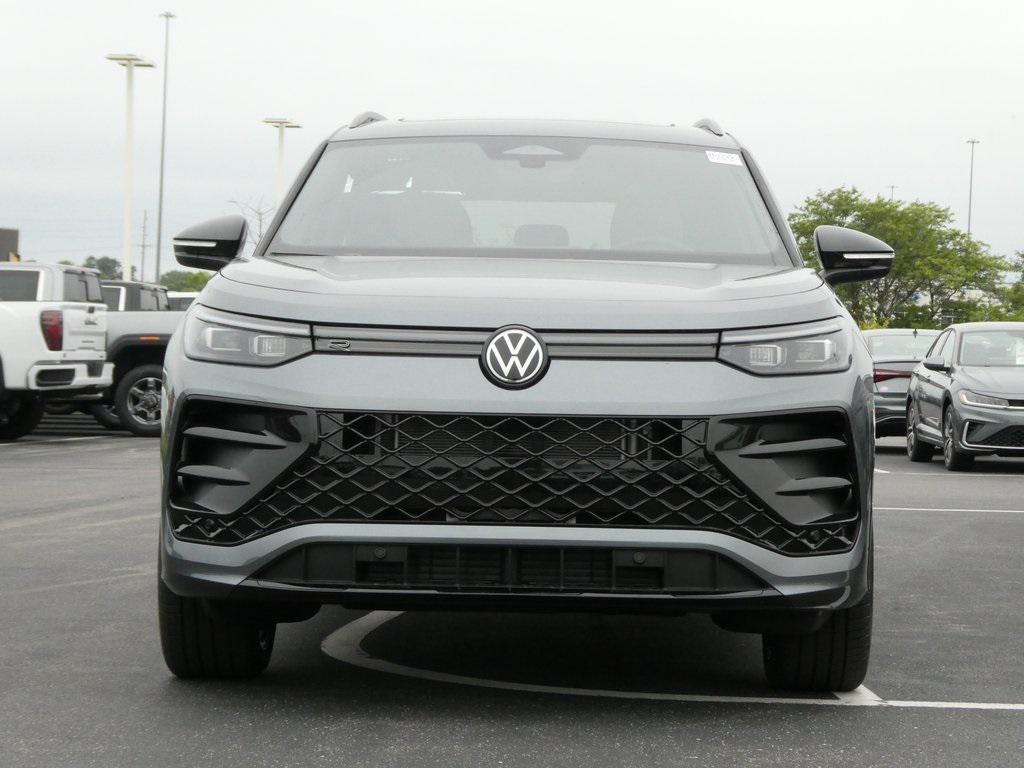 new 2025 Volkswagen Tiguan car, priced at $39,254