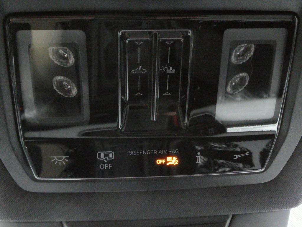 new 2025 Volkswagen Tiguan car, priced at $39,254