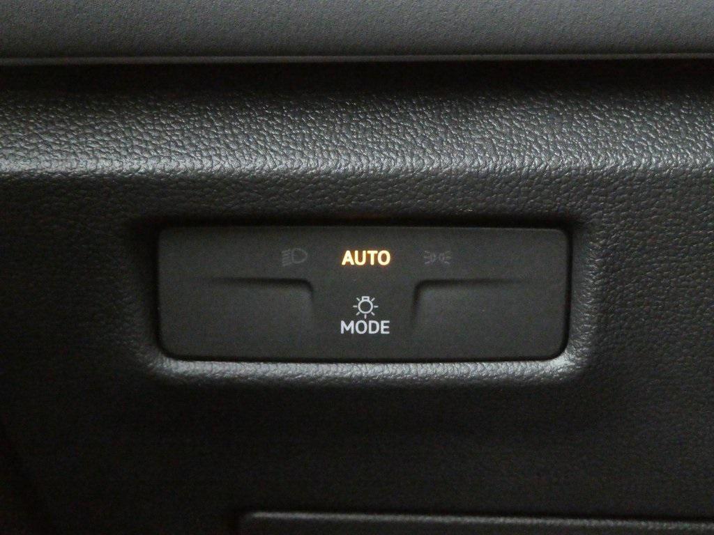 new 2025 Volkswagen Tiguan car, priced at $36,676