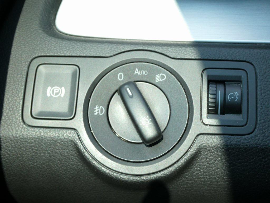 used 2007 Volkswagen Passat car, priced at $7,419