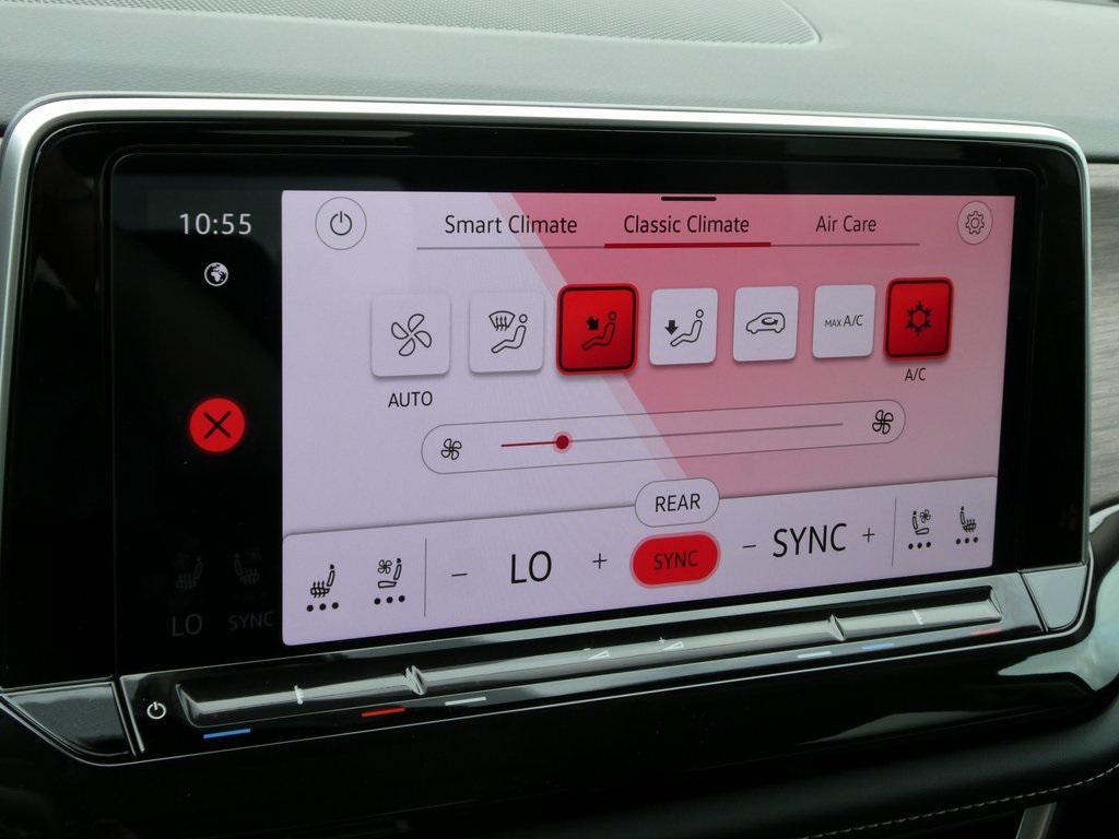 new 2025 Volkswagen Atlas car, priced at $45,572
