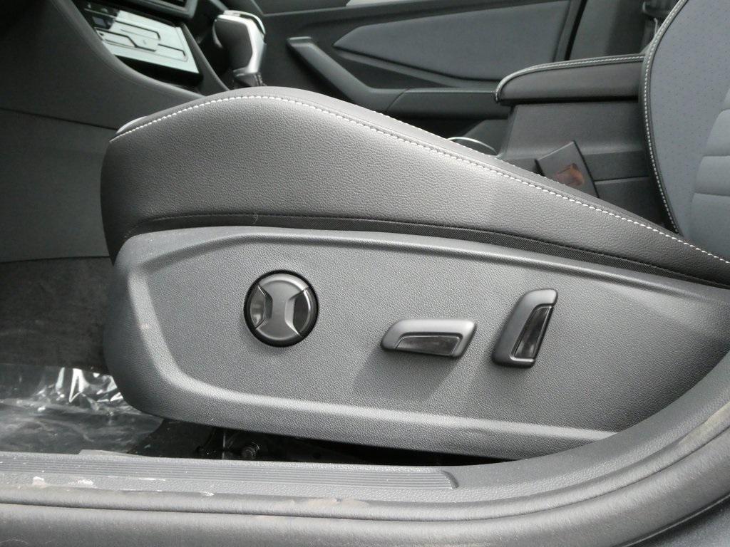 new 2025 Volkswagen Jetta car, priced at $25,617