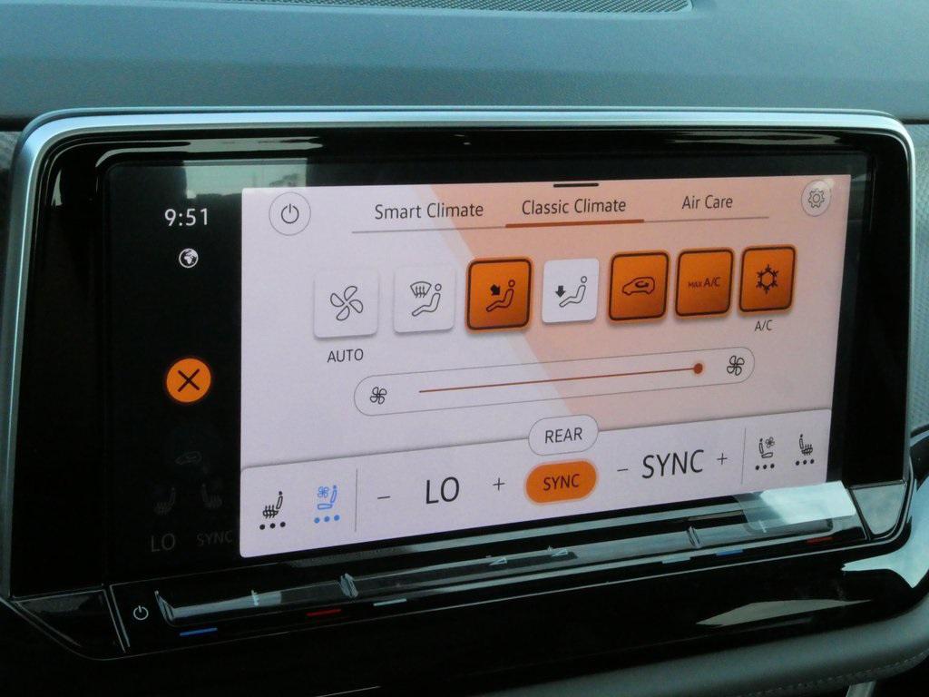 new 2025 Volkswagen Atlas car, priced at $43,660