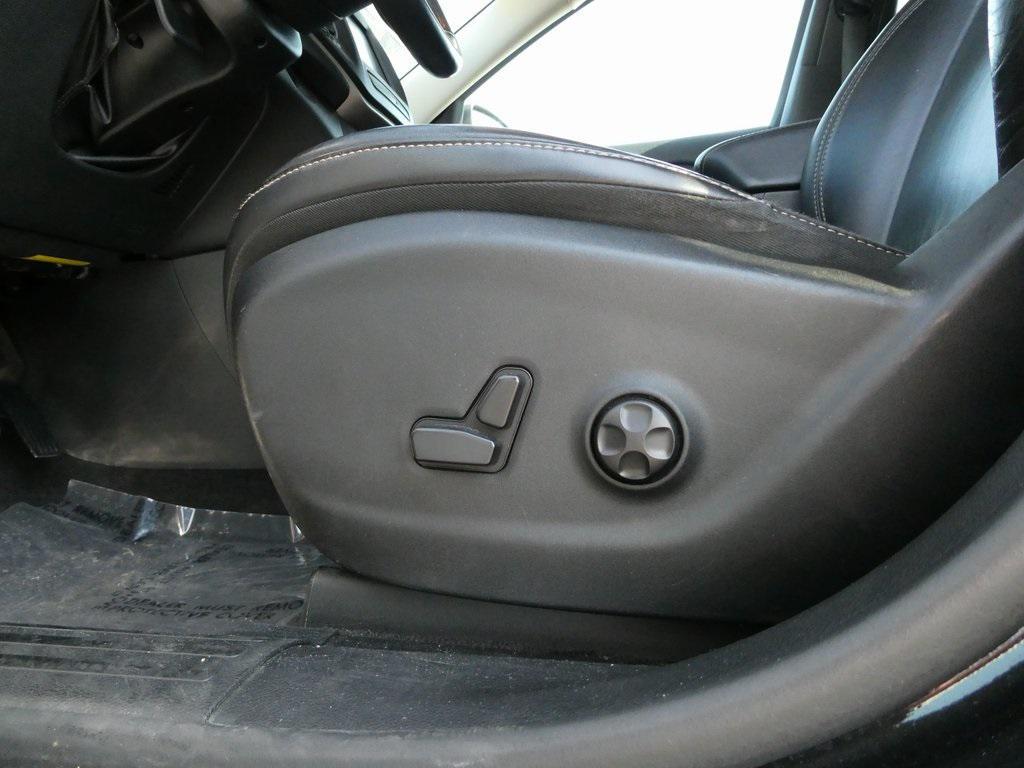 used 2016 Jeep Cherokee car, priced at $12,143