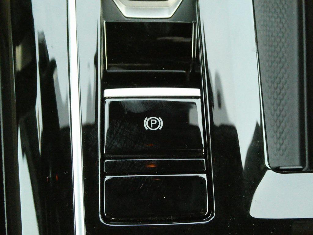 new 2025 Volkswagen Golf GTI car, priced at $34,480