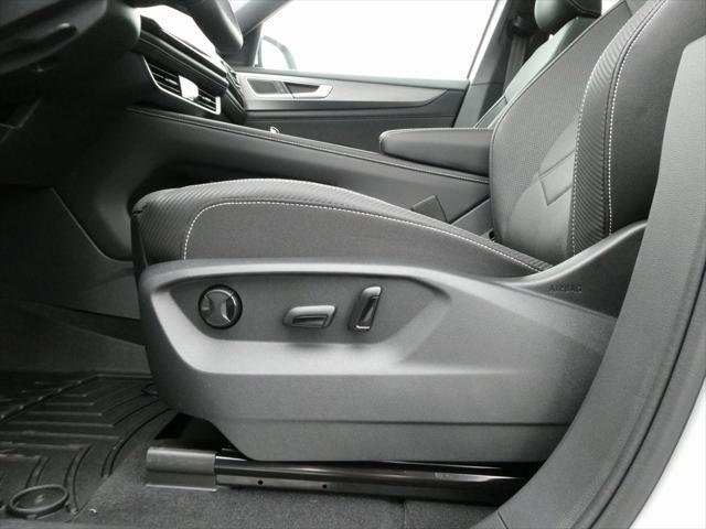 new 2025 Volkswagen Atlas Cross Sport car, priced at $43,103