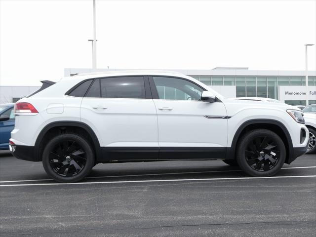 new 2025 Volkswagen Atlas Cross Sport car, priced at $43,103