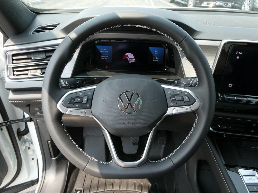 new 2025 Volkswagen Atlas Cross Sport car, priced at $43,103