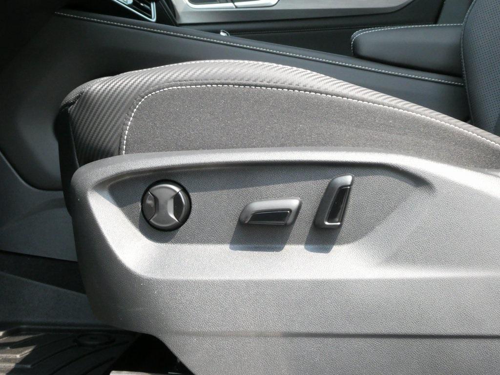 new 2025 Volkswagen Atlas Cross Sport car, priced at $43,103