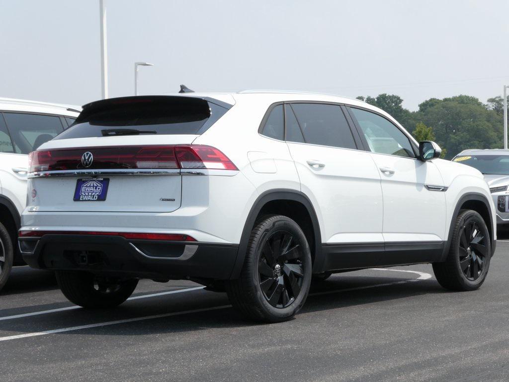 new 2025 Volkswagen Atlas Cross Sport car, priced at $43,103