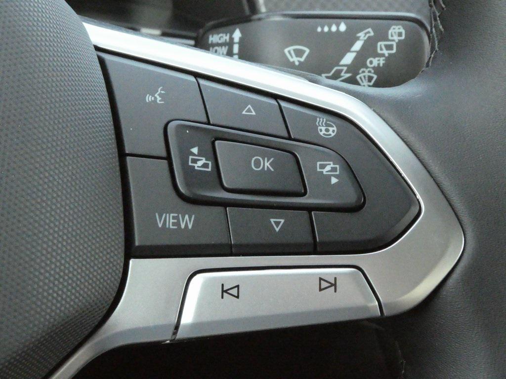 new 2025 Volkswagen Atlas car, priced at $44,502