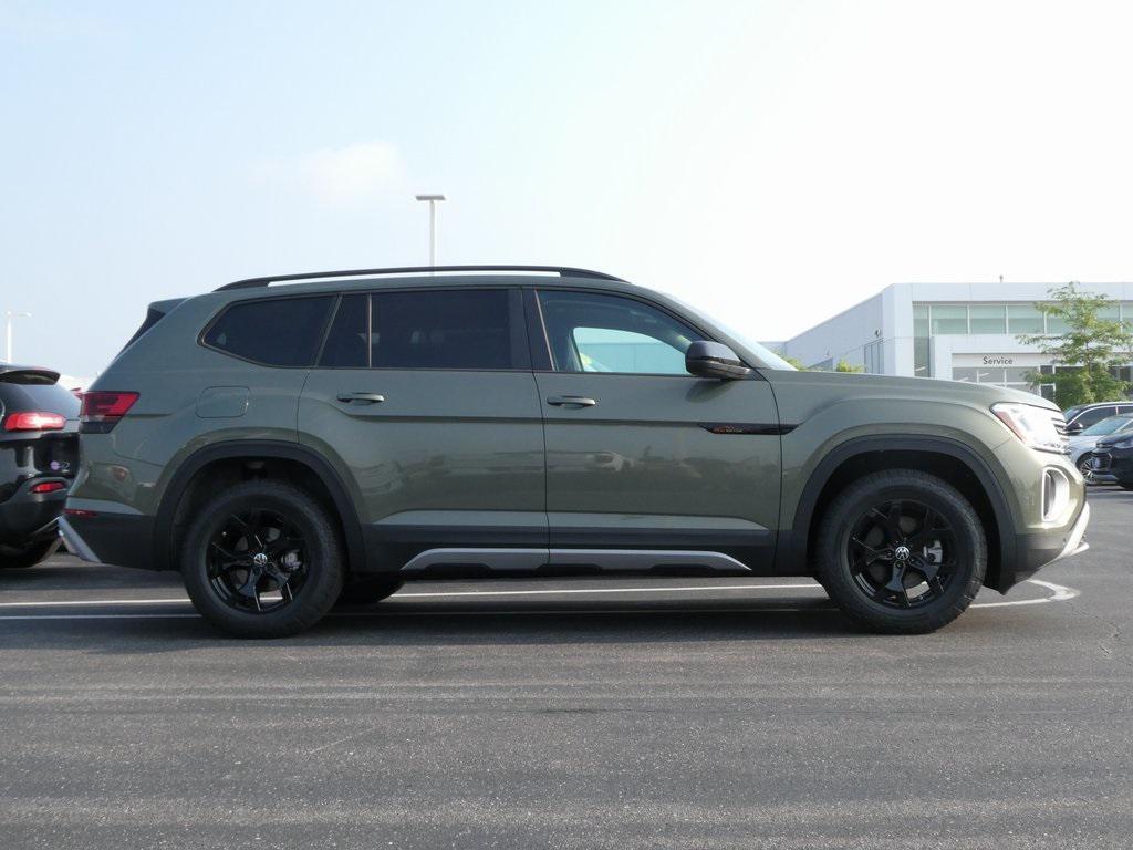 new 2025 Volkswagen Atlas car, priced at $44,502