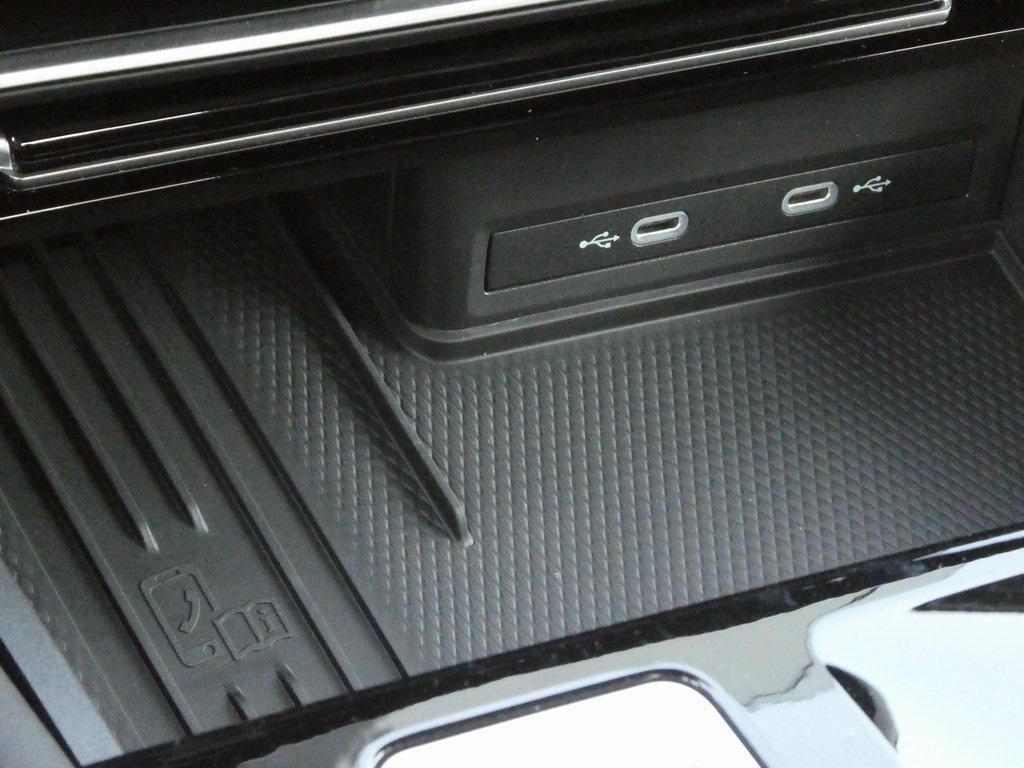 new 2025 Volkswagen Atlas car, priced at $44,502