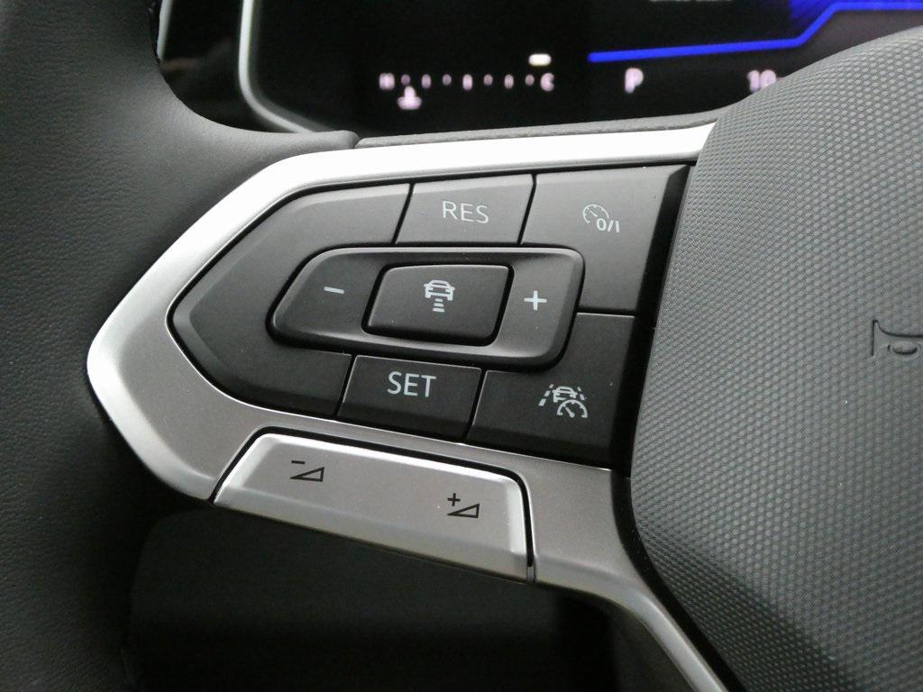 new 2025 Volkswagen Jetta car, priced at $25,024
