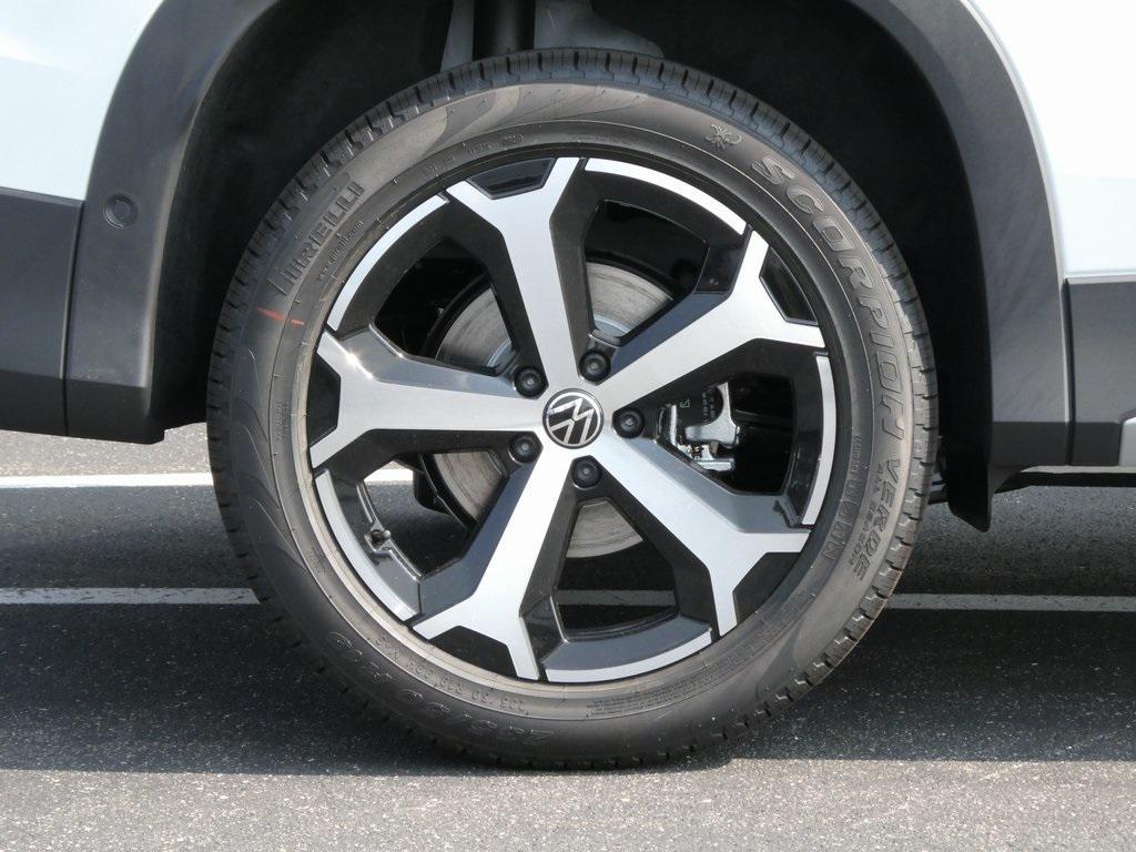 new 2025 Volkswagen Tiguan car, priced at $35,466