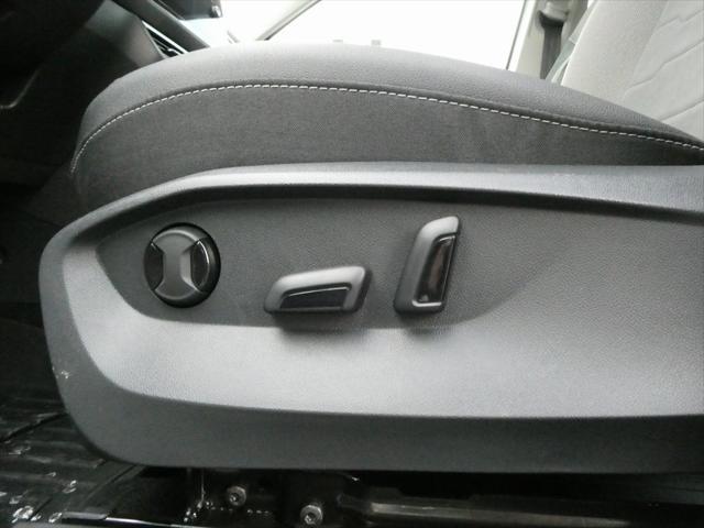 new 2025 Volkswagen Taos car, priced at $33,116