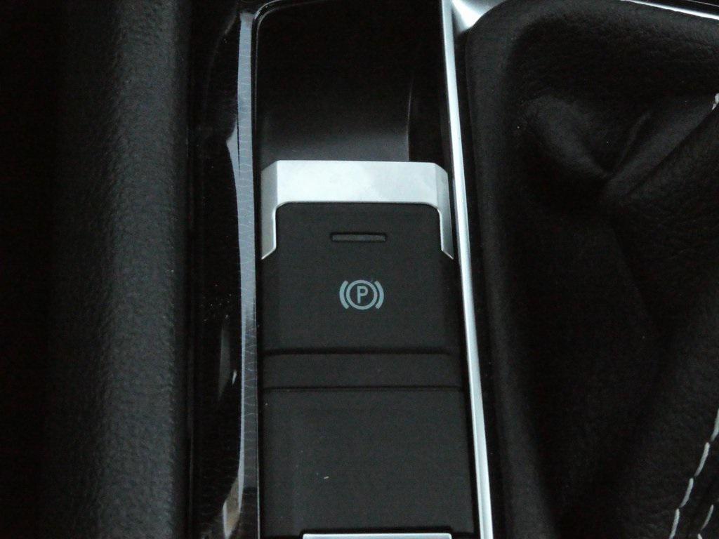 new 2025 Volkswagen Taos car, priced at $33,116
