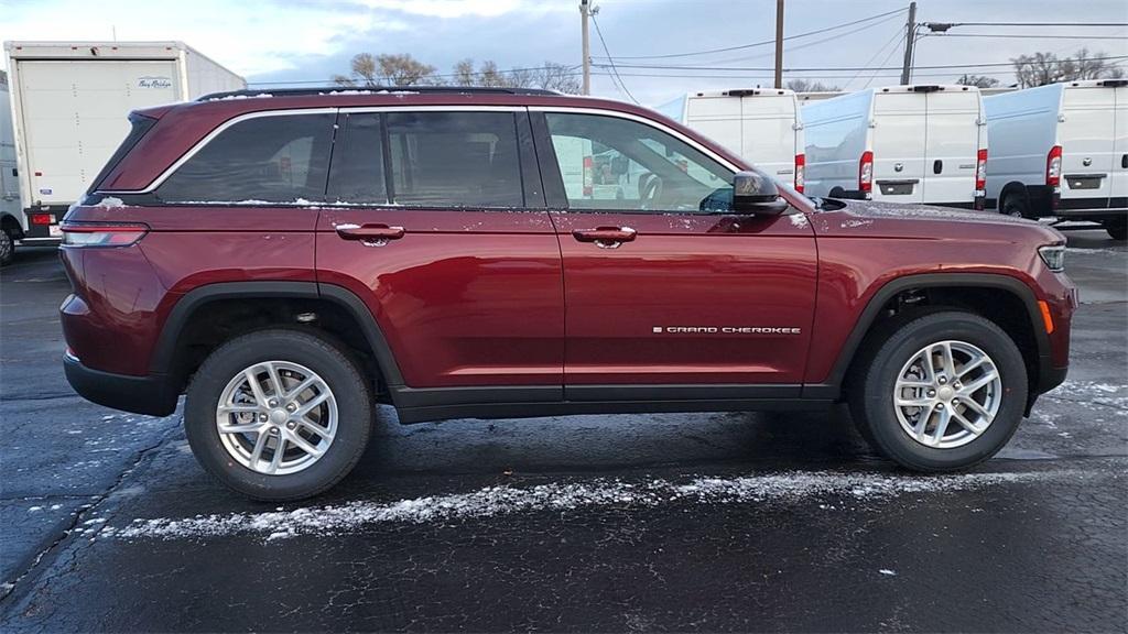 new 2025 Jeep Grand Cherokee car, priced at $44,965