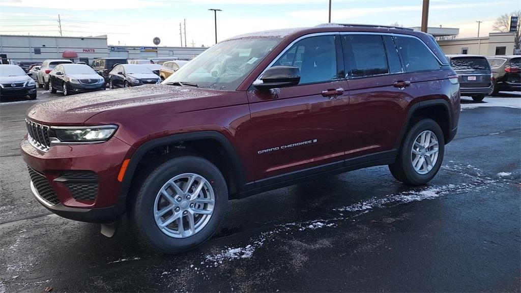 new 2025 Jeep Grand Cherokee car, priced at $44,965