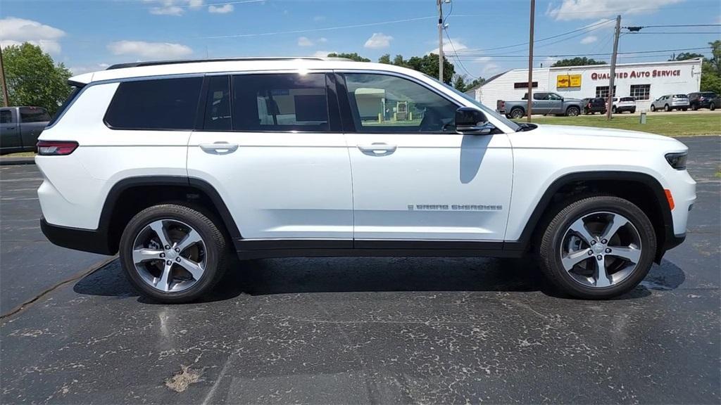 new 2024 Jeep Grand Cherokee L car, priced at $52,271