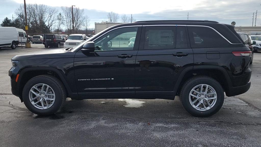 new 2025 Jeep Grand Cherokee car, priced at $44,965