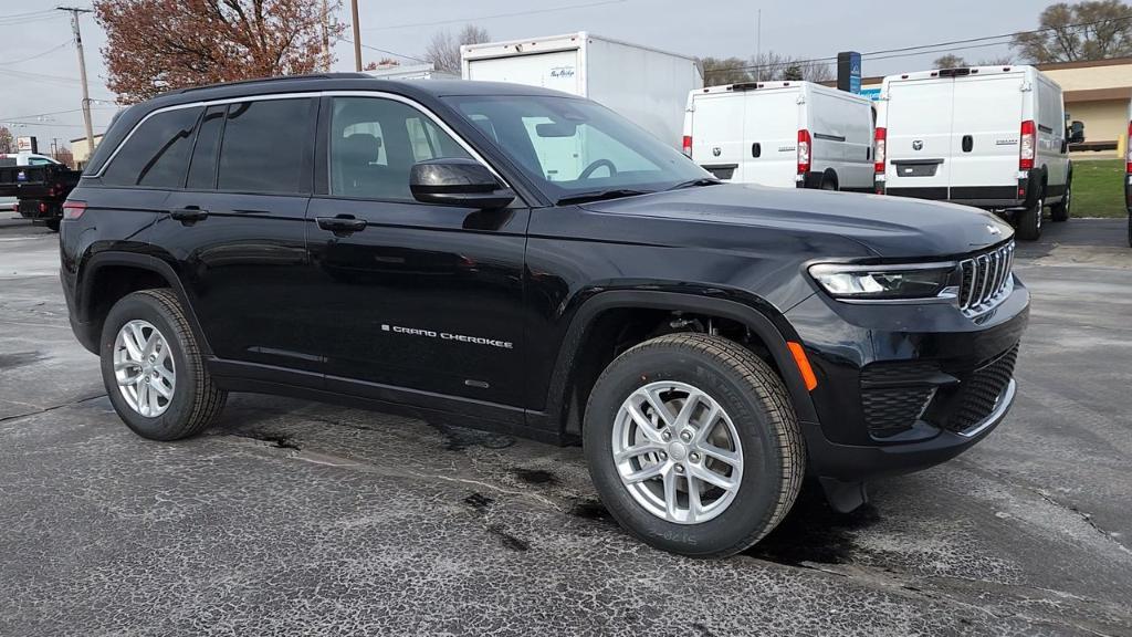 new 2025 Jeep Grand Cherokee car, priced at $44,965