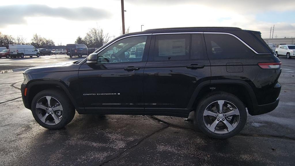 new 2025 Jeep Grand Cherokee car, priced at $55,360