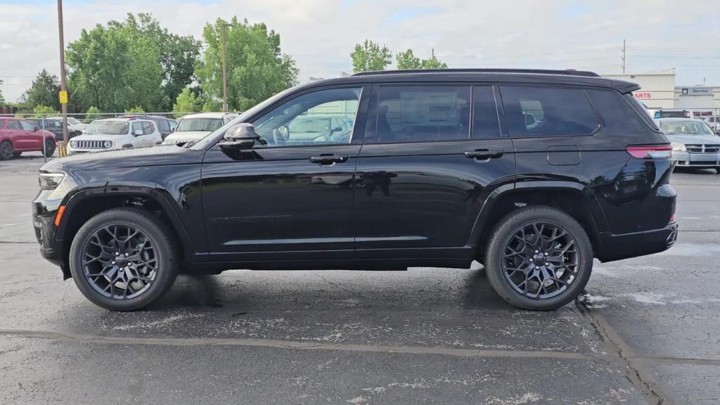 new 2024 Jeep Grand Cherokee L car, priced at $77,225