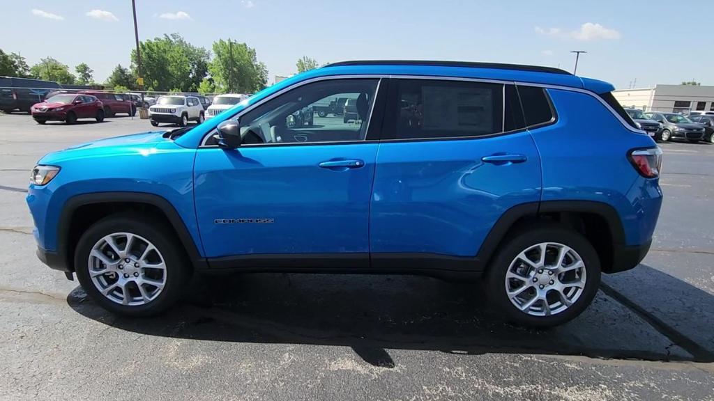 new 2024 Jeep Compass car, priced at $37,160