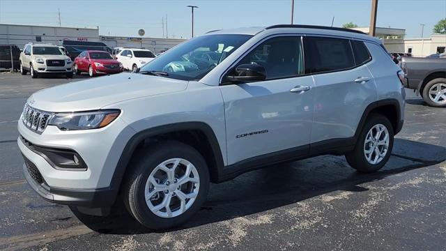 new 2024 Jeep Compass car, priced at $35,035