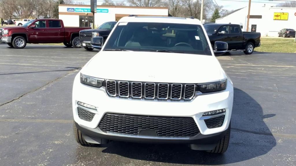 new 2024 Jeep Grand Cherokee car, priced at $53,574