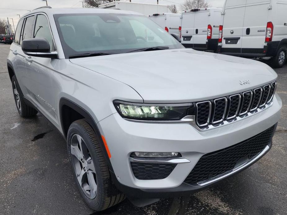 new 2025 Jeep Grand Cherokee car, priced at $55,360